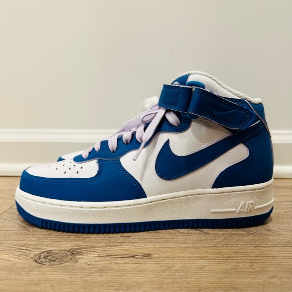 Nike Air Force 1 Mids - New - Men’s or Women’s - Picture 2 of 6